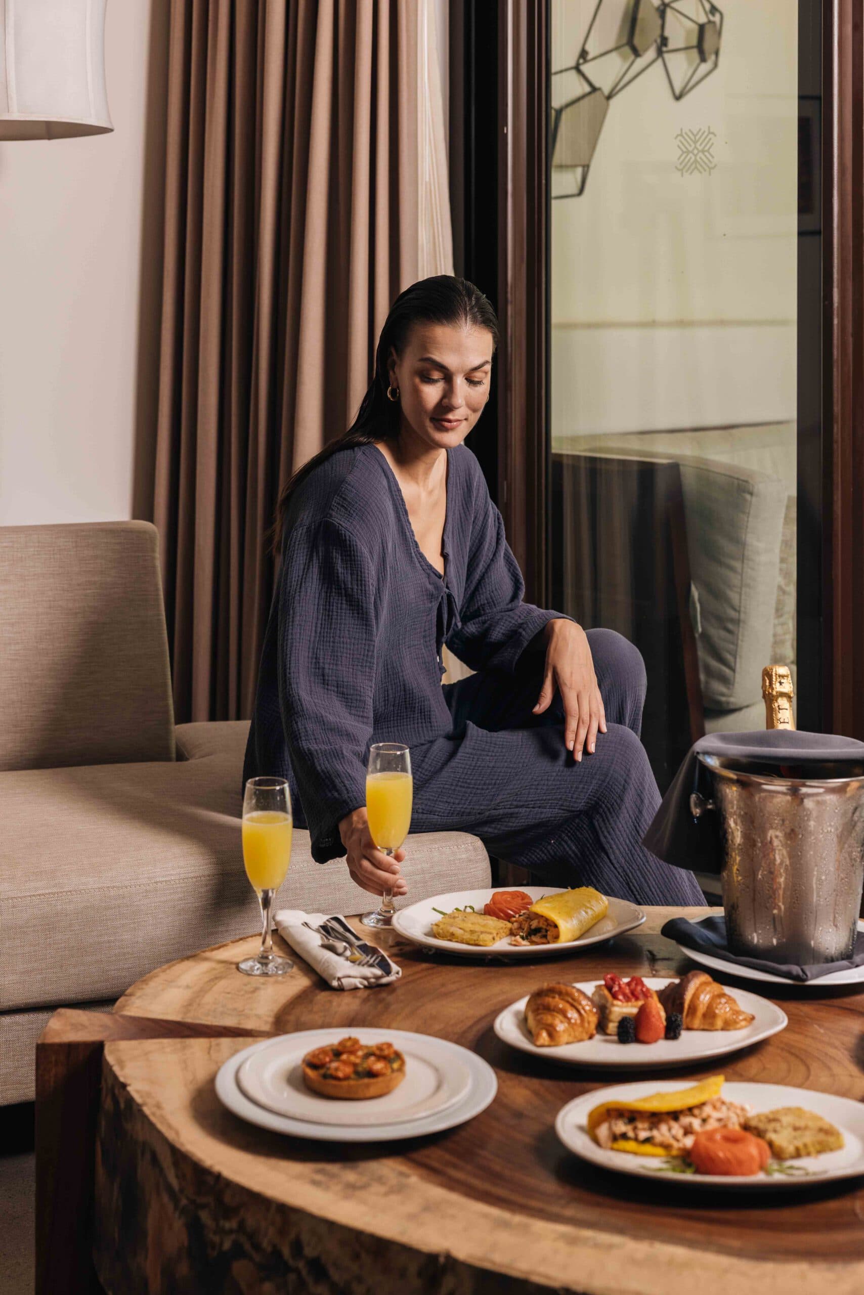 in-room dining